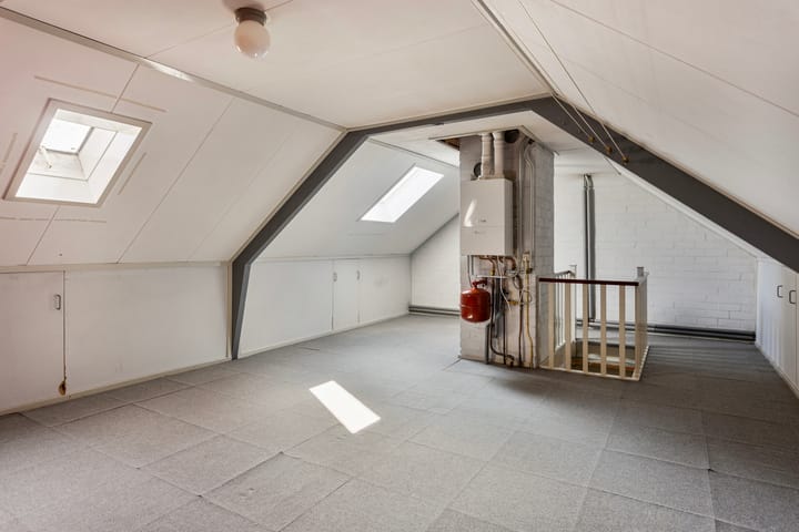 Photo 32 of Crispijnstraat 17