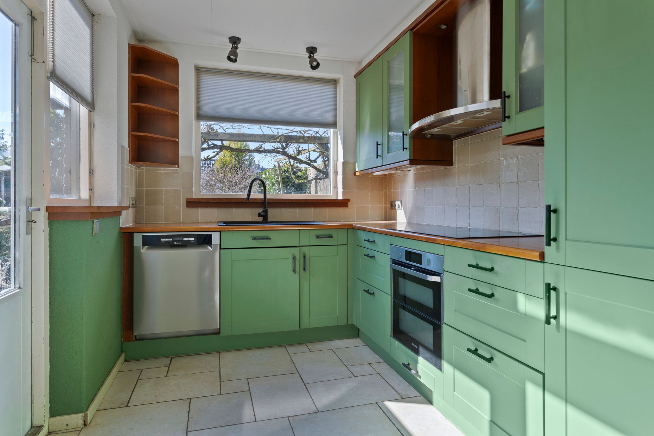 Foto 9 van Elzenstraat 12