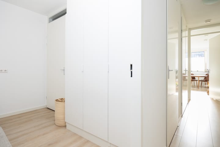 Foto 16 van Middenweg 255-U