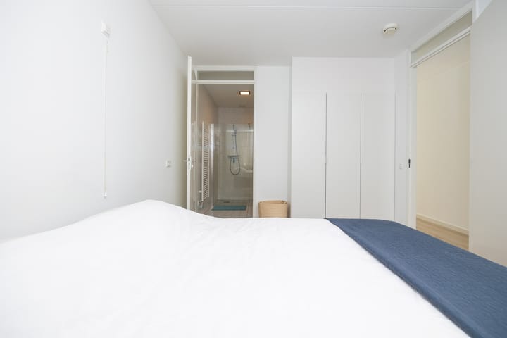 Foto 17 van Middenweg 255-U