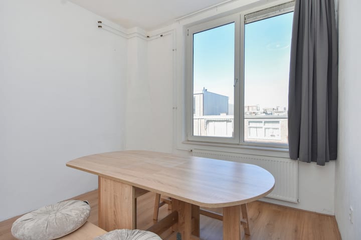 Foto 9 van Tholensestraat 47