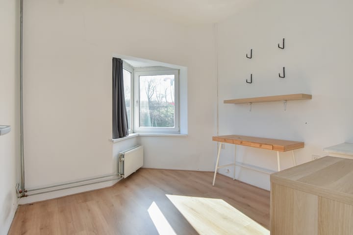 Foto 12 van Tholensestraat 47