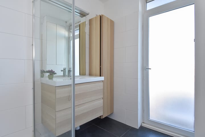 Foto 21 van Tholensestraat 47