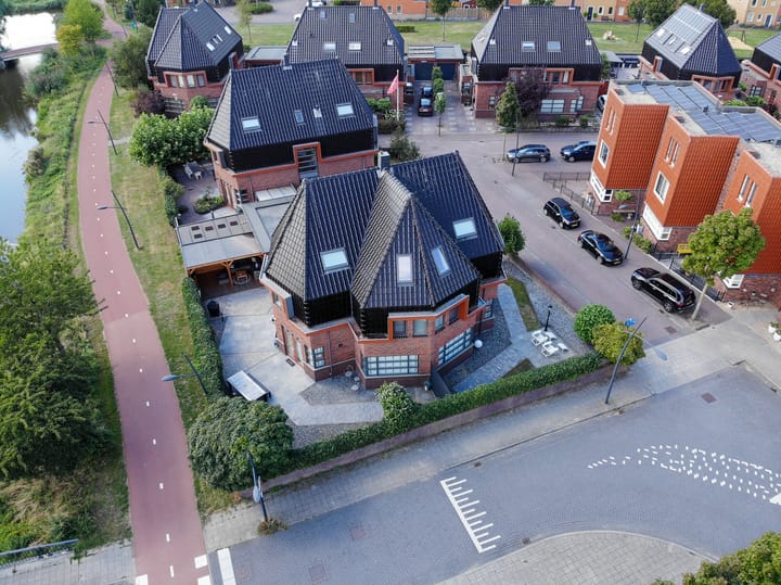 Foto 1 van J M van der Meystraat 1