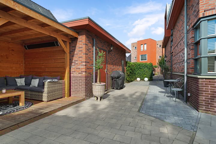 Foto 43 van J M van der Meystraat 1