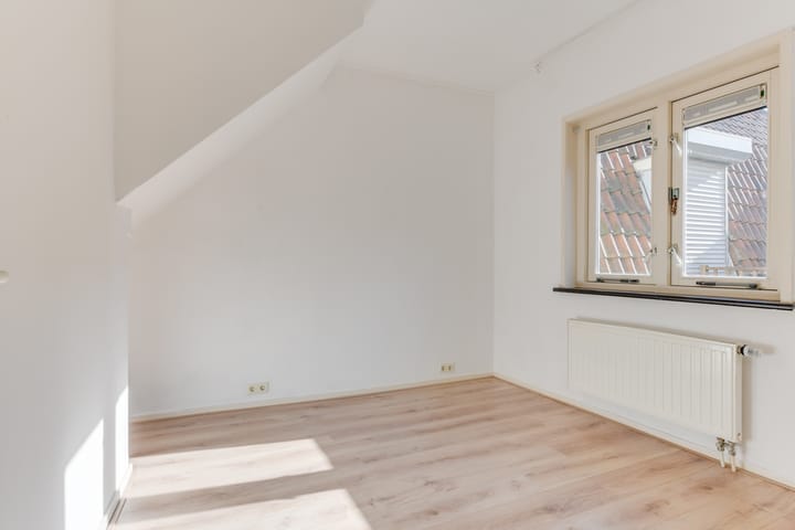 Foto 12 van Laat 131-A