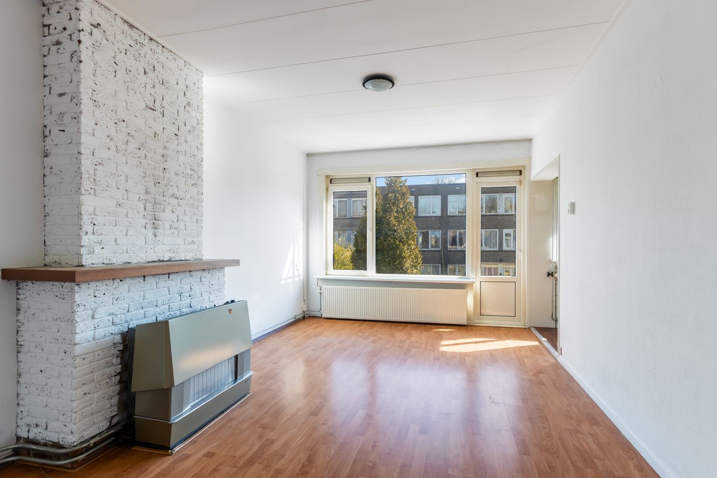 Photo 10 of Walchersestraat 104-B