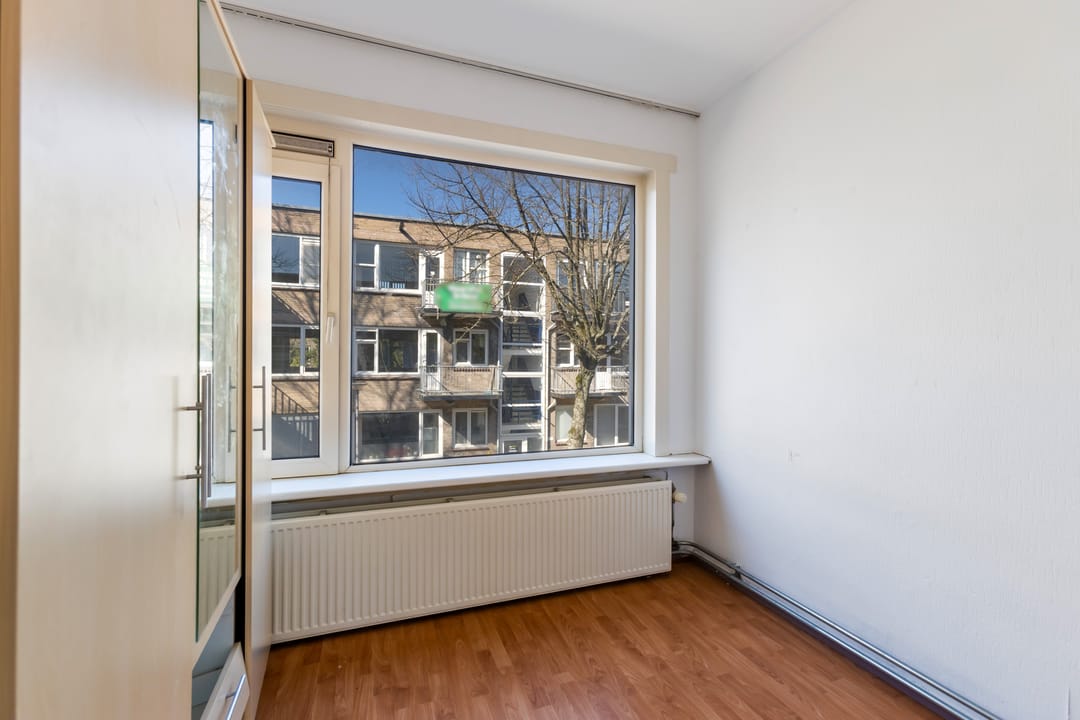 Photo 22 of Walchersestraat 104-B