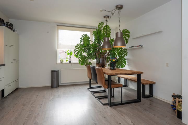 Foto 11 van Burg. Kotenplein 17