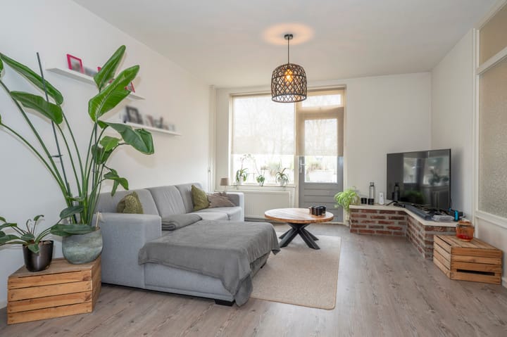 Foto 14 van Burg. Kotenplein 17