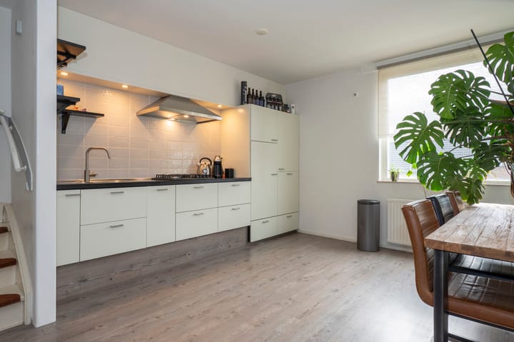 Foto 16 van Burg. Kotenplein 17