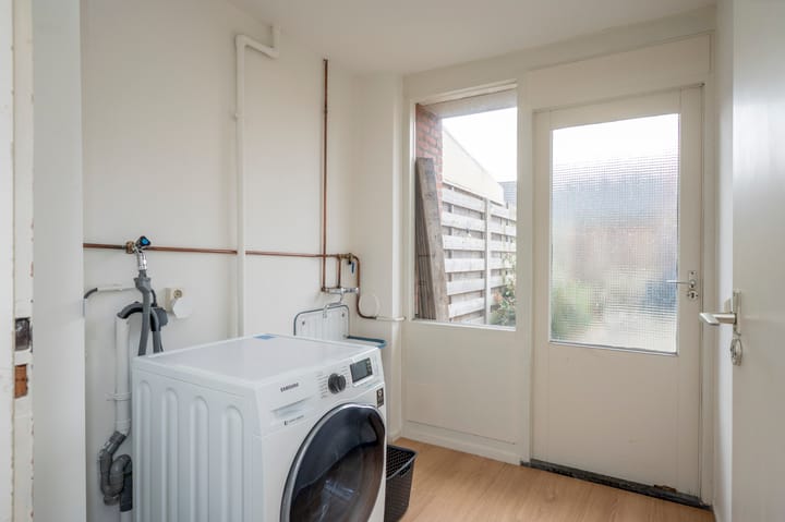 Foto 18 van Burg. Kotenplein 17