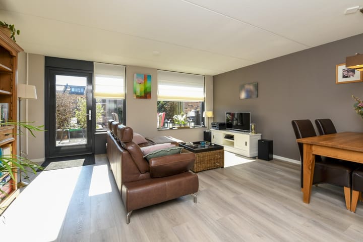 Foto 21 van Emmenhoeve 64