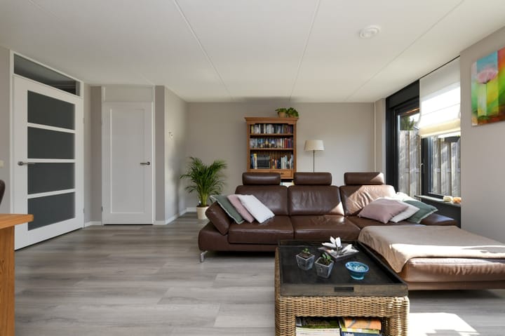 Foto 22 van Emmenhoeve 64