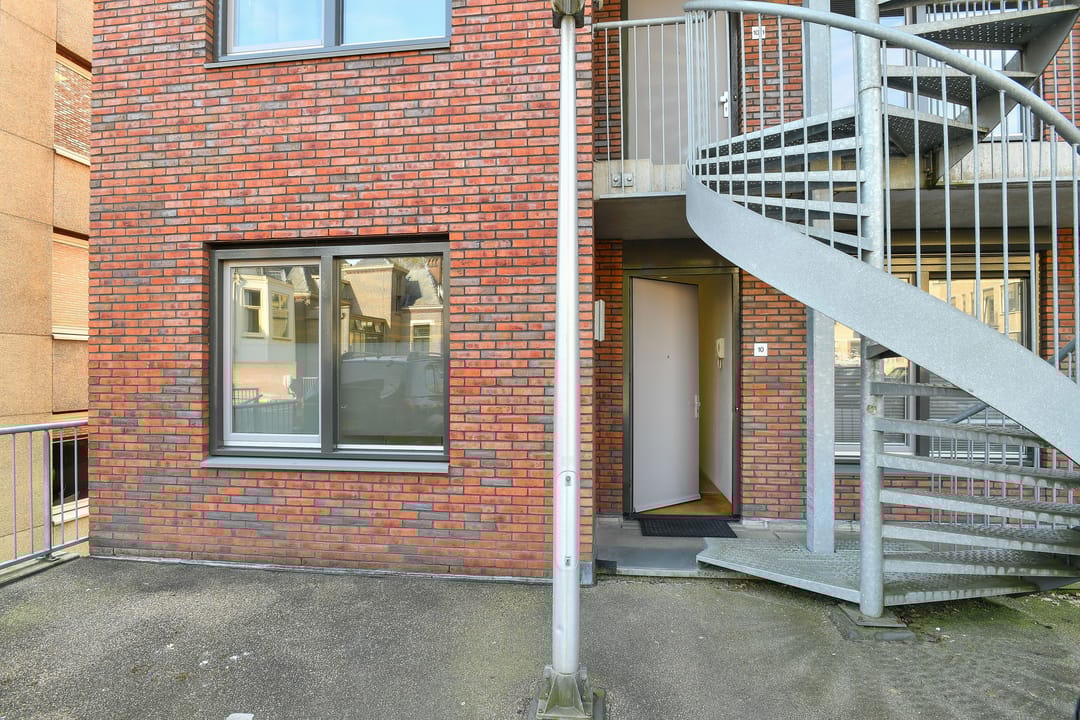 Photo 11 of Rosendaalsestraat 10