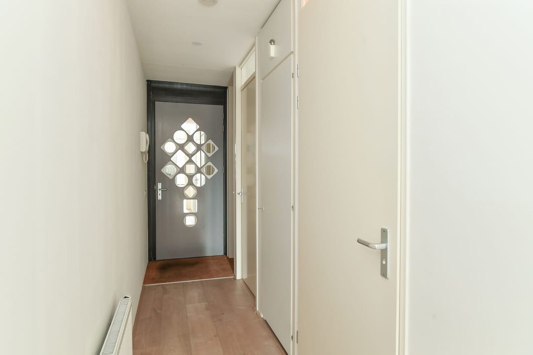 Photo 13 of Rosendaalsestraat 10