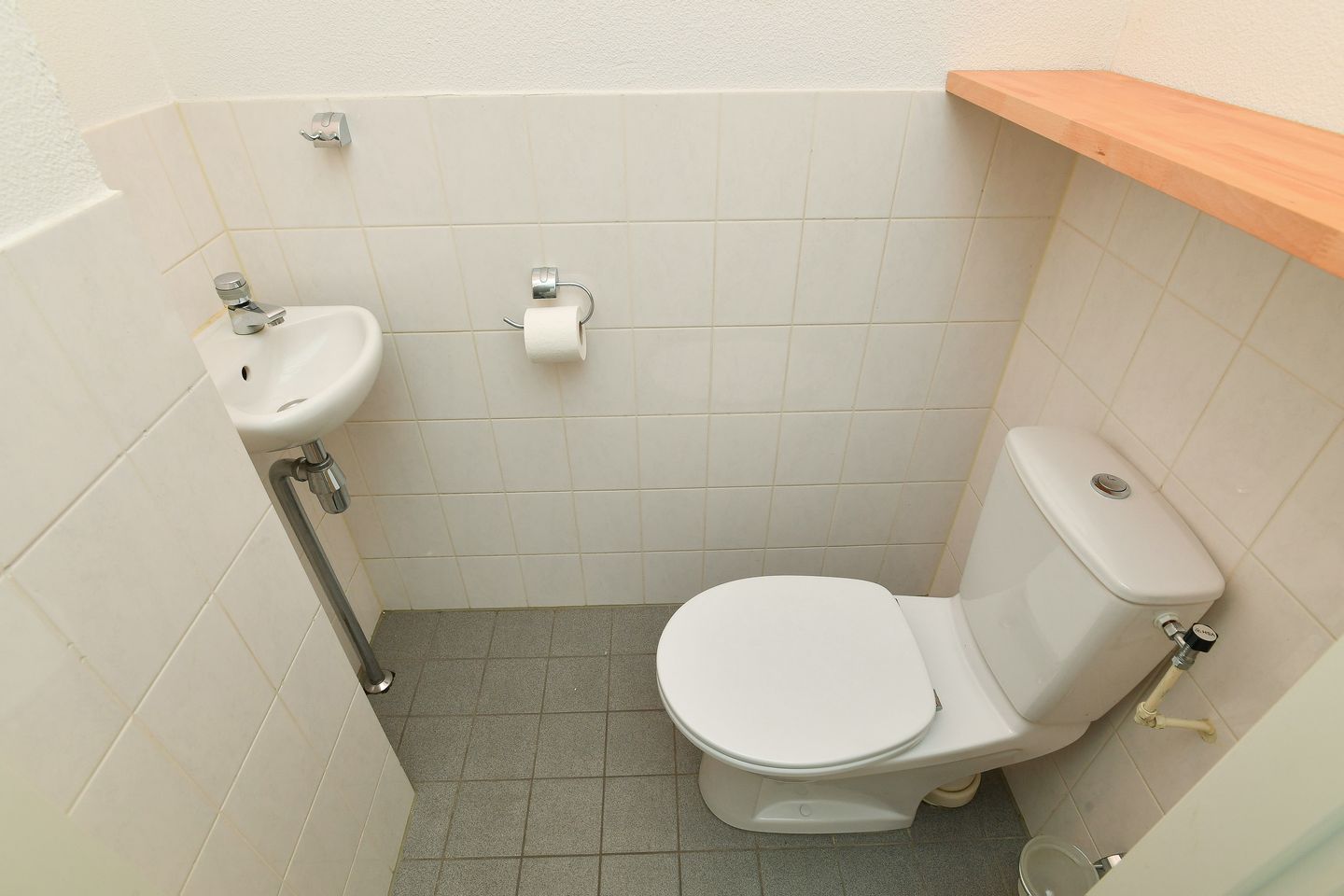 Photo 14 of Rosendaalsestraat 10