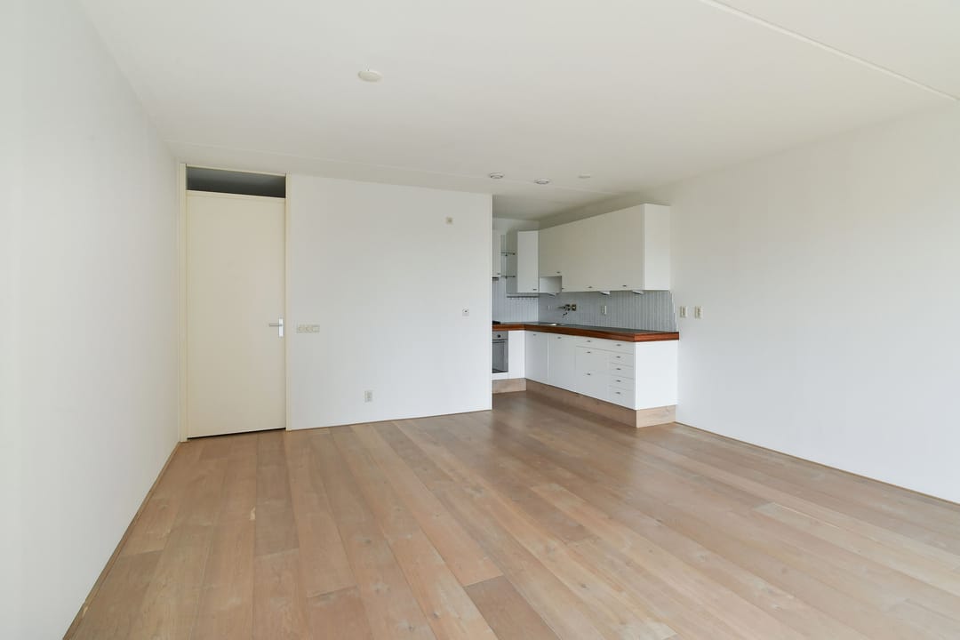 Photo 17 of Rosendaalsestraat 10