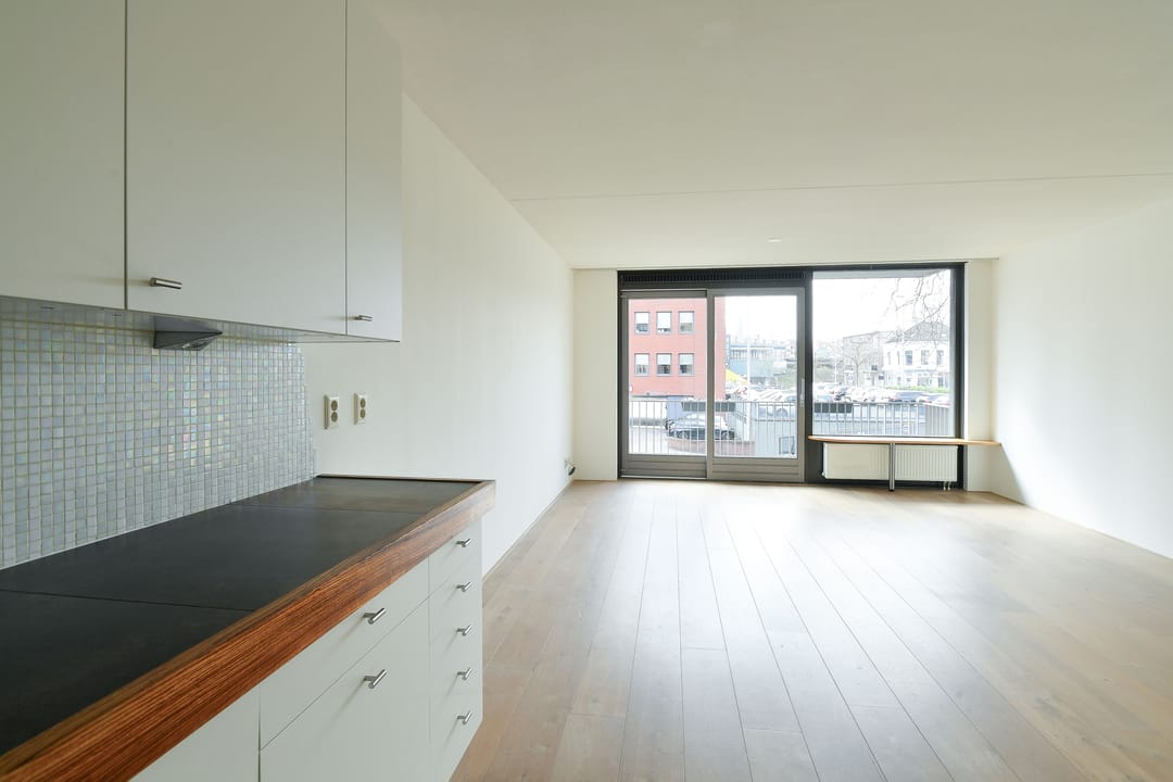 Photo 22 of Rosendaalsestraat 10