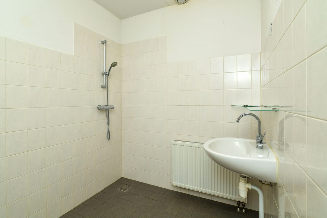 Photo 28 of Rosendaalsestraat 10