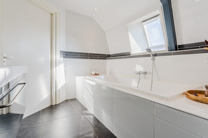 Foto 42 van Molenstraat 38