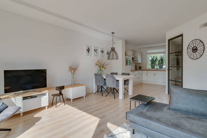 Foto 5 van Poelenburg 8