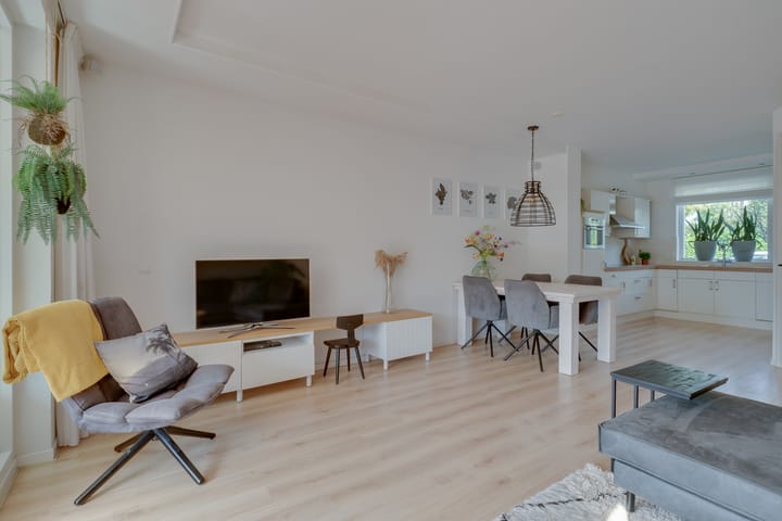 Foto 9 van Poelenburg 8