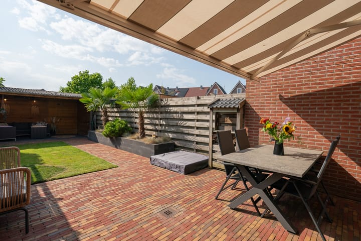 Foto 35 van Poelenburg 8