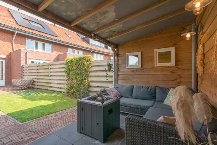 Foto 41 van Poelenburg 8