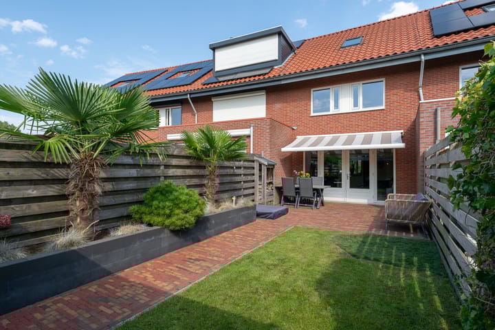 Foto 45 van Poelenburg 8