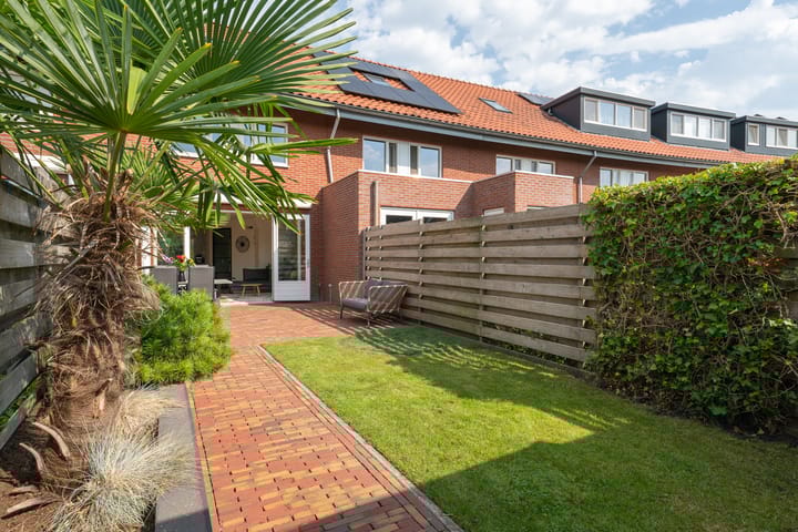 Foto 46 van Poelenburg 8