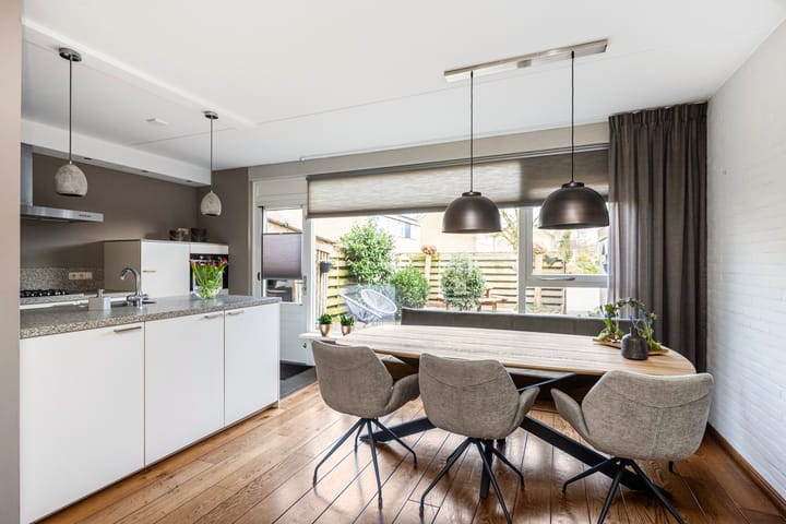 Foto 3 van Thomas à Kempislaan 38