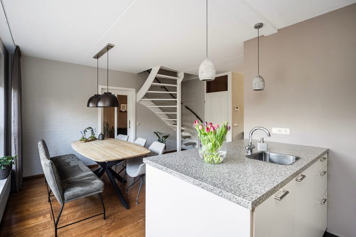 Foto 17 van Thomas à Kempislaan 38