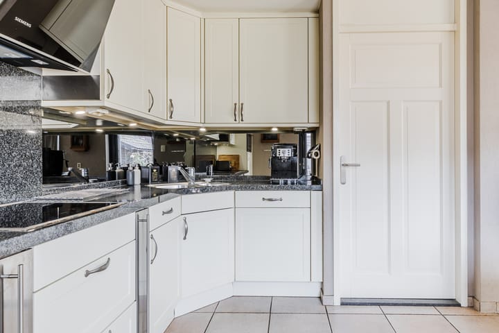 Foto 12 van Regenboog 15