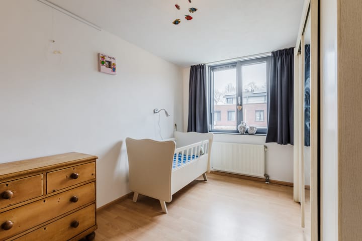 Foto 21 van Regenboog 15