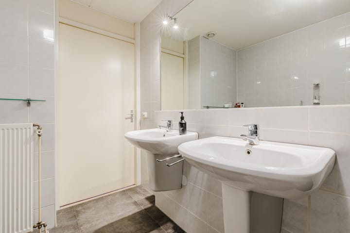 Foto 24 van Regenboog 15