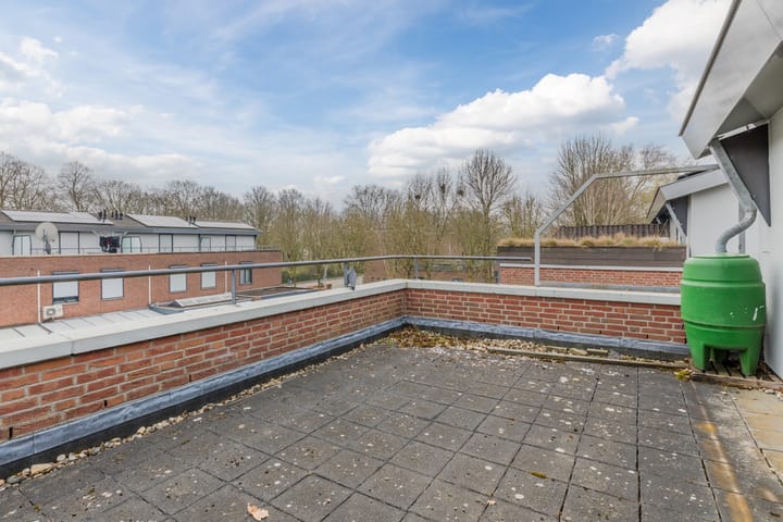 Foto 32 van Regenboog 15