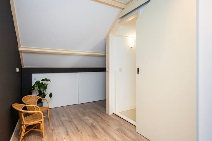 Foto 40 van Thomas à Kempislaan 38