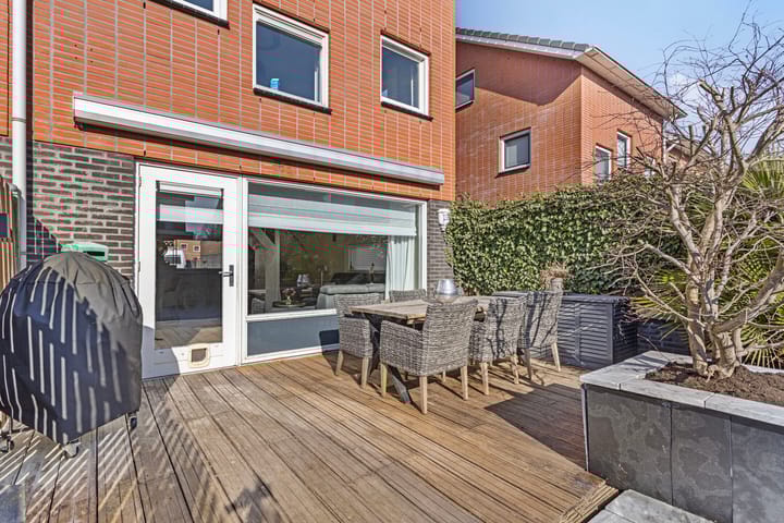 Foto 33 van Sarongstraat 58