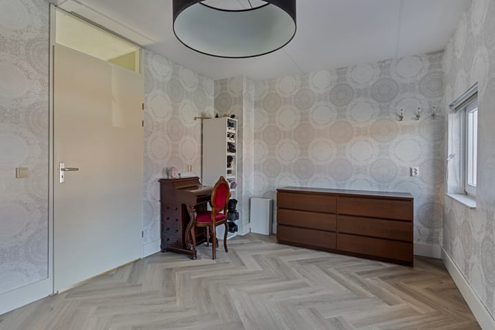 Foto 24 van Sarongstraat 58