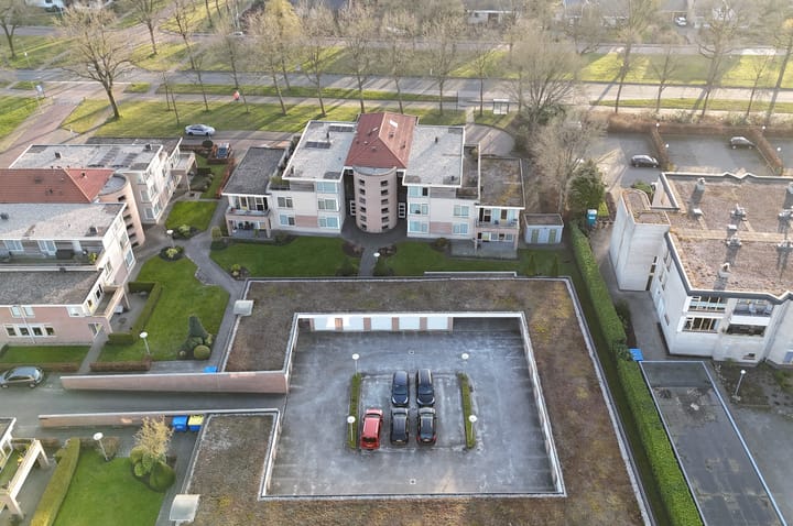 Foto 28 van Jasmijnlaan 8