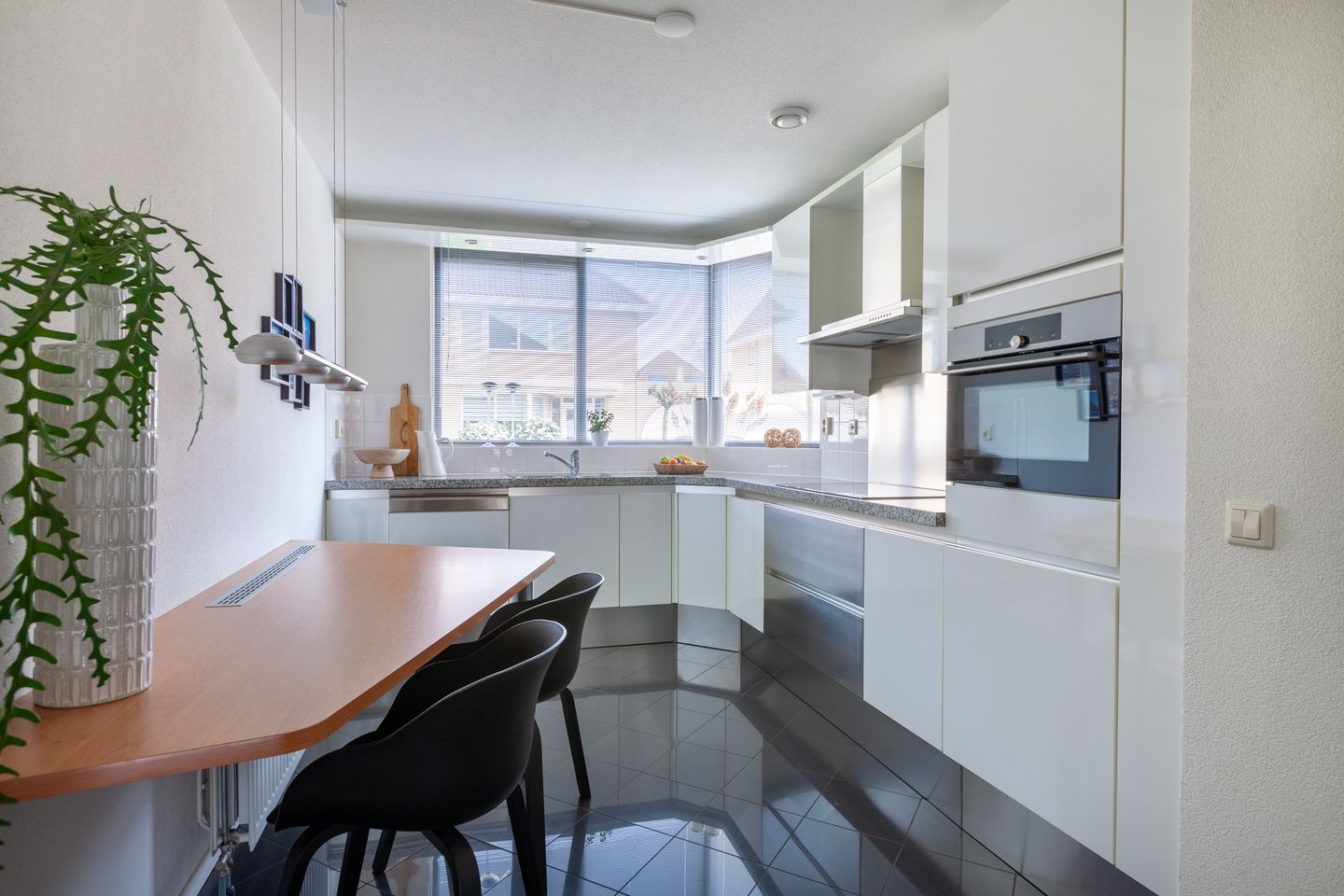 Photo 19 of Weegbreegaarde 7