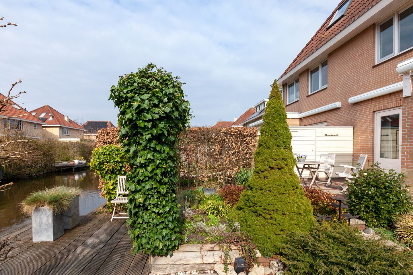 Photo 44 of Weegbreegaarde 7