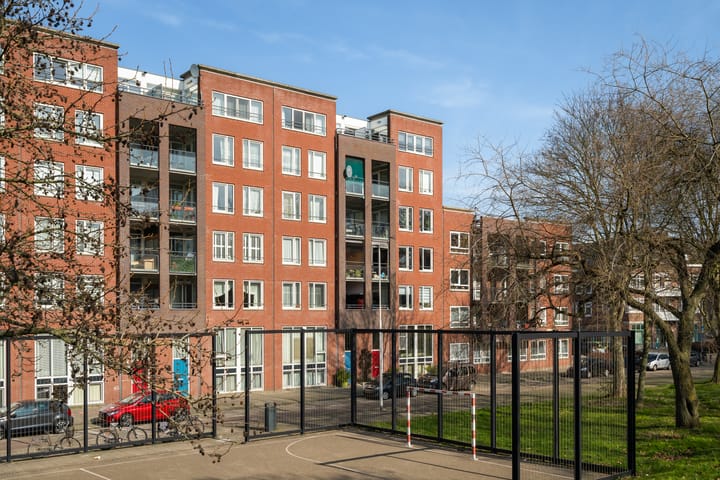 Foto 4 van Piet Paaltjensplein 89