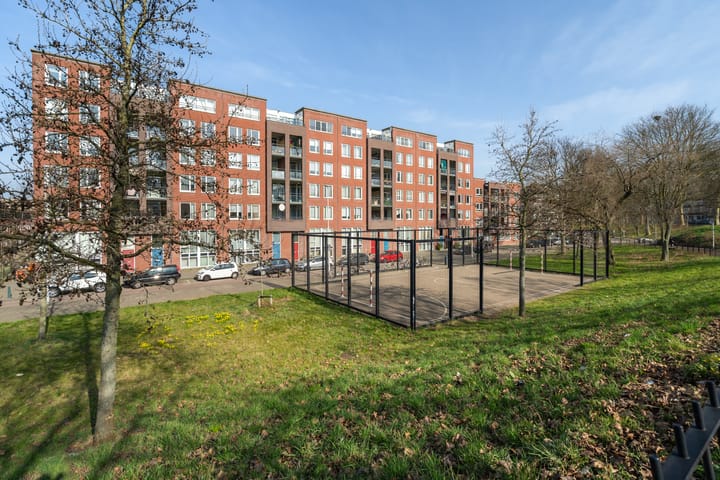 Foto 5 van Piet Paaltjensplein 89