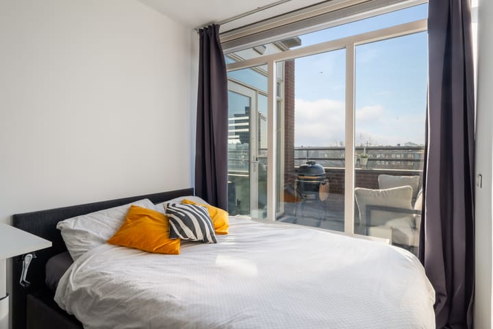 Foto 28 van Piet Paaltjensplein 89