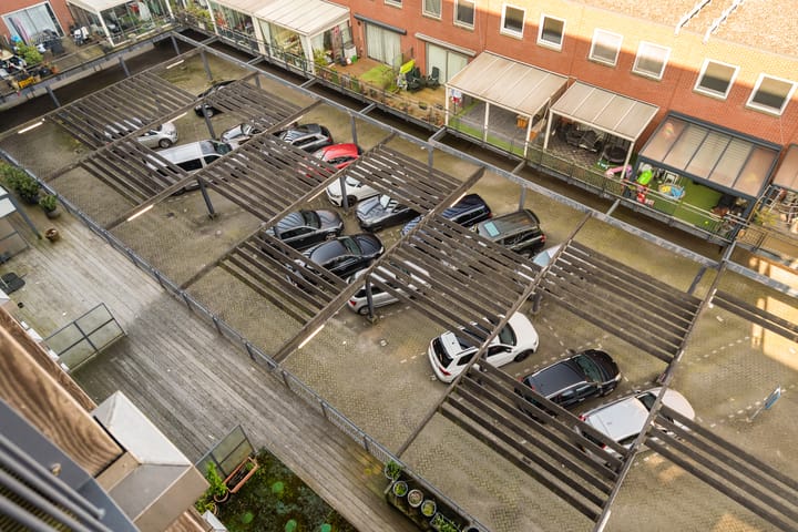 Foto 42 van Piet Paaltjensplein 89