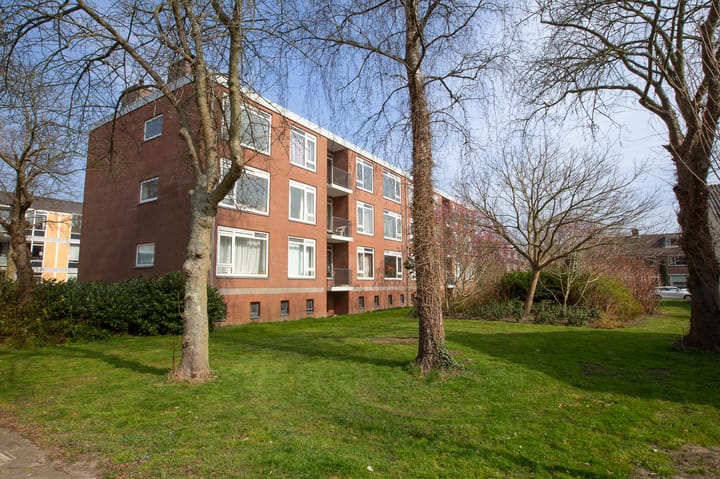 Photo 29 of Diepenbrocklaan 18