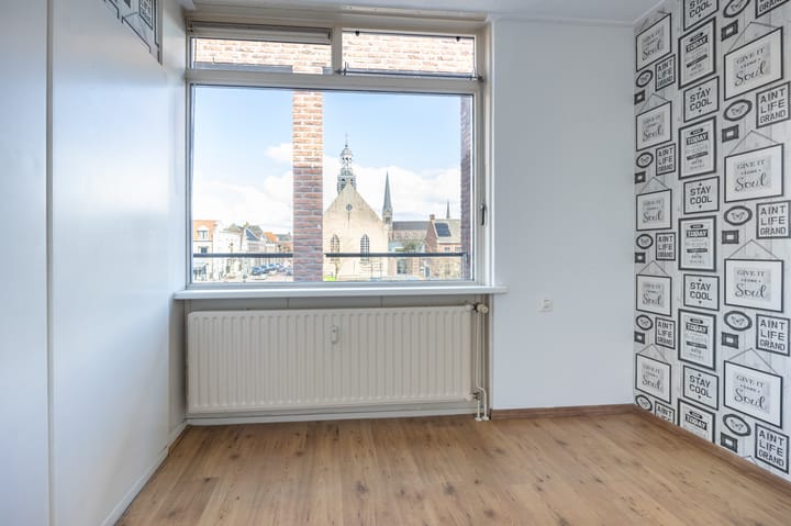 Foto 19 van Van Bergenplein 16