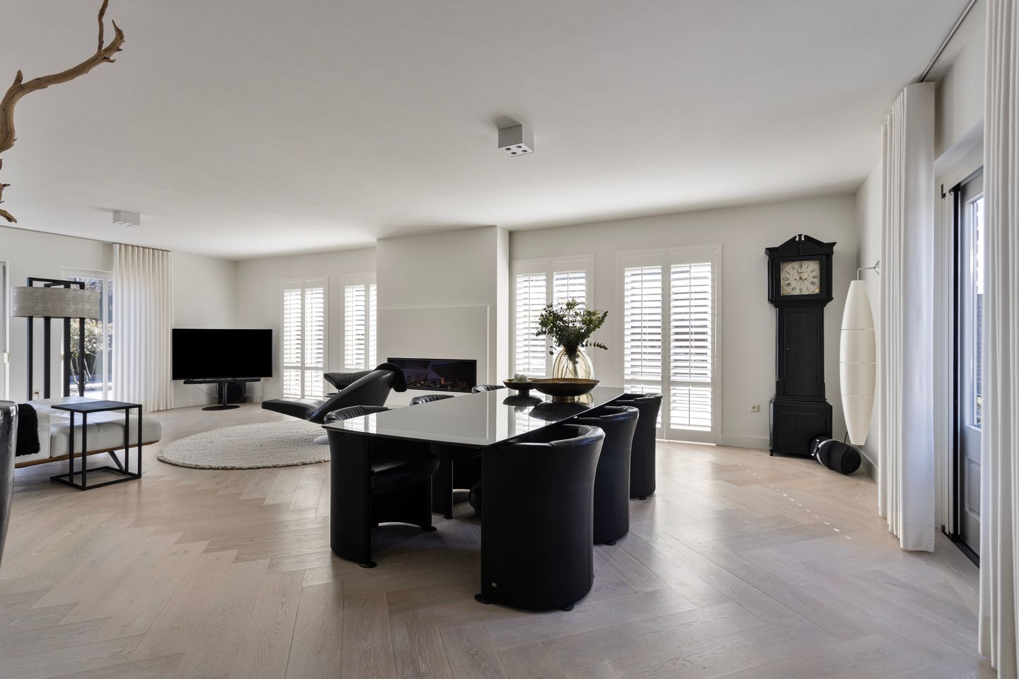 Photo 5 of De Leucker 20